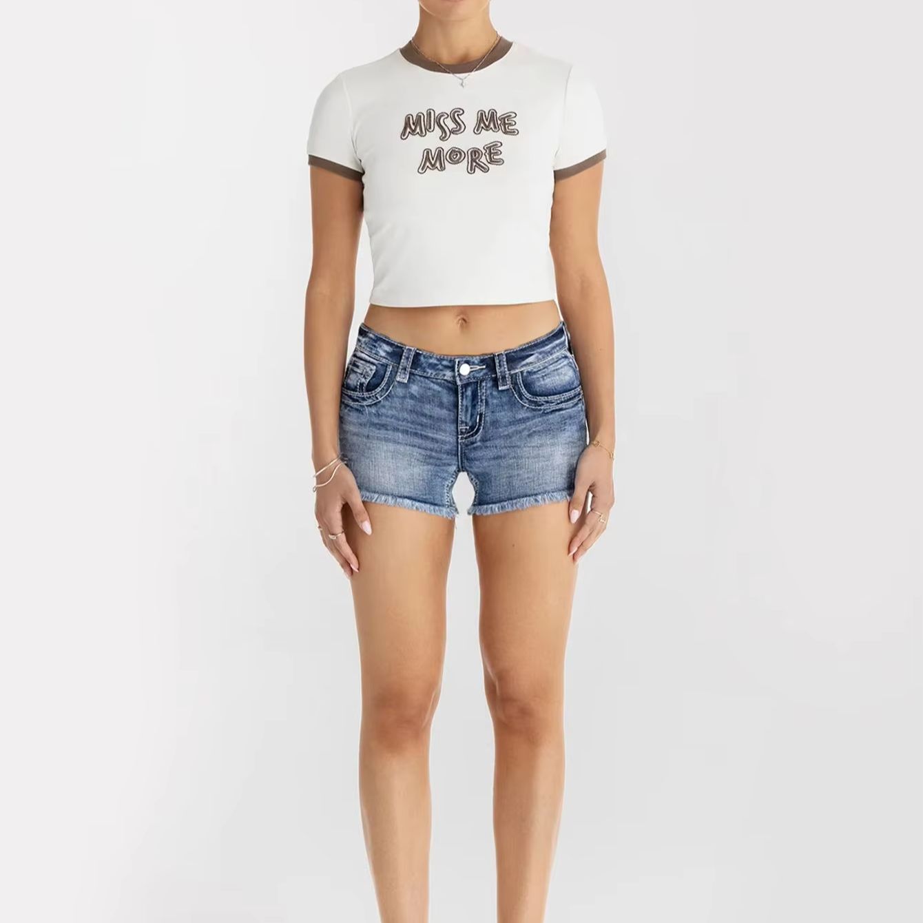 Women Clothes Butterfly Rhines - Shorts Denim Frayed 评论和价格